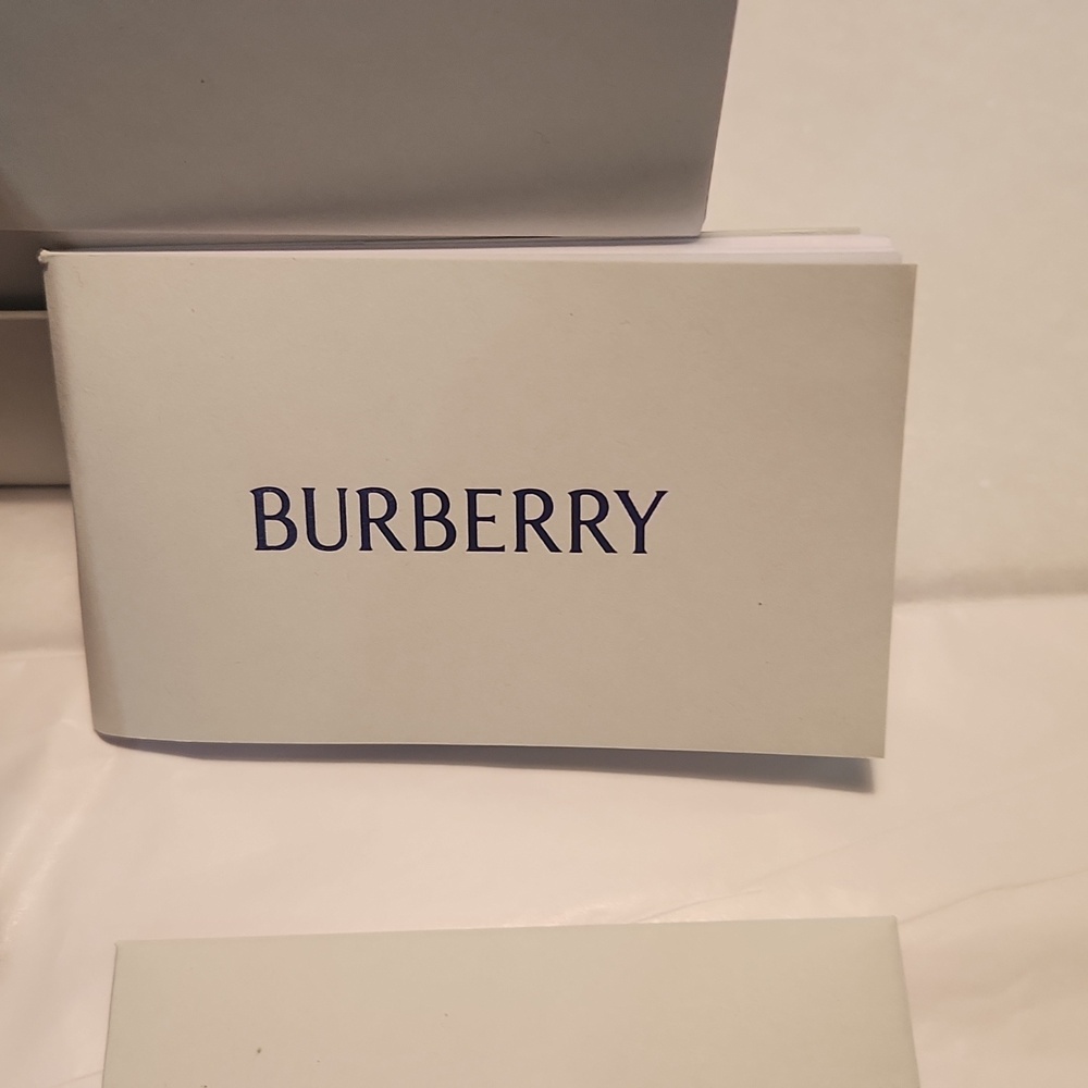 Burberry 57 MM Pilot Sunglasses in Olive Green - Picture 5 of 9